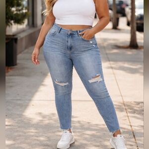 Judy Blue Plus Size Distressed Light Wash Skinny Jeans Raw Hem Stretch Denim